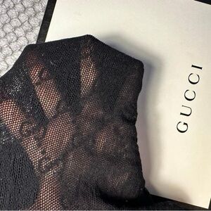 Gucci INTERLOCKING G TIGHTS
Size M (I tried them on once)